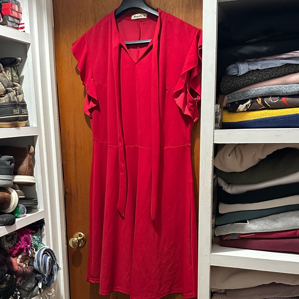 Elegant Red Midi Dress with Ruffle Sleeves